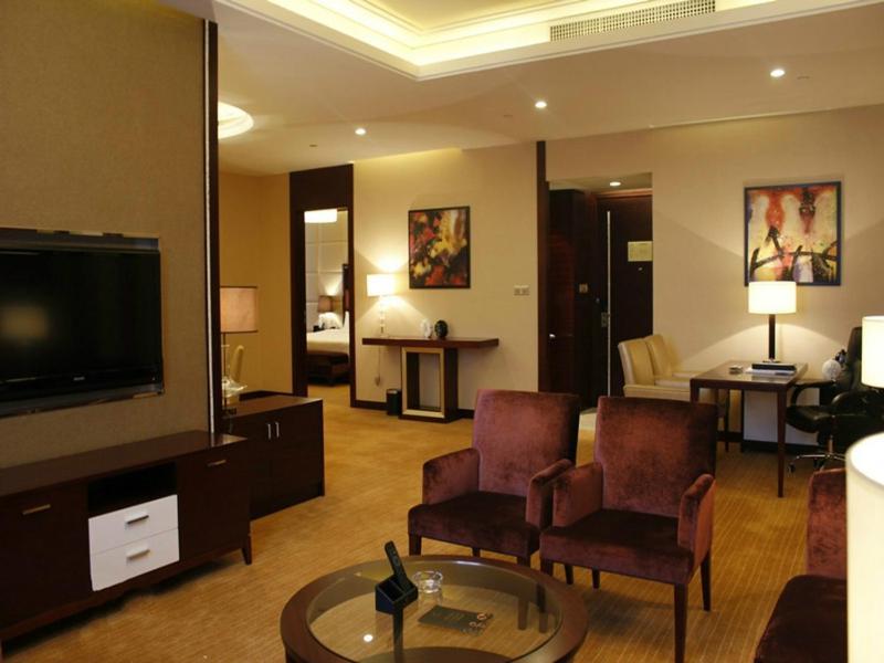 Vienna Hotel Shenzhen Exibition Center Exterior photo