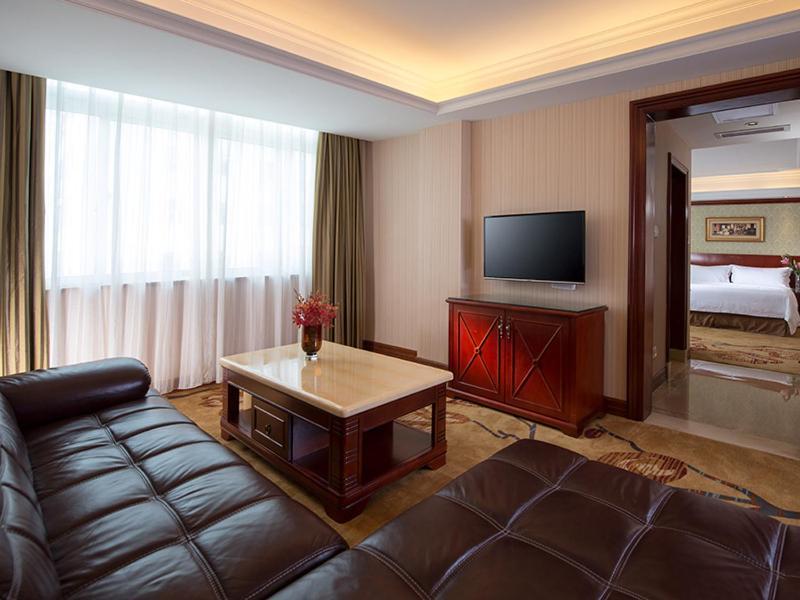 Vienna Hotel Shenzhen Exibition Center Exterior photo